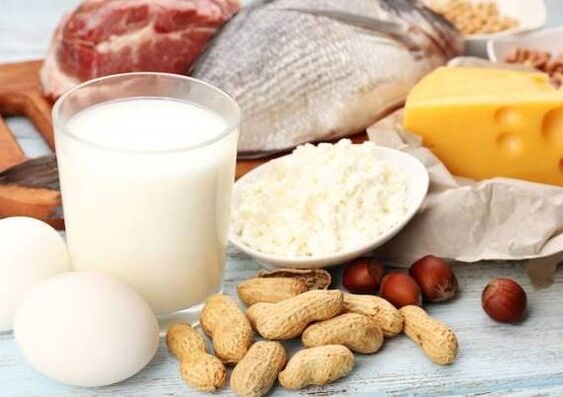 Milchprodukte, Fisch, Fleisch, Nüsse und Eier – die Ernährung der Proteindiät
